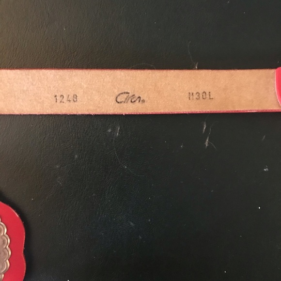 Vintage Red leather concho belt! Biker, Boho, HOT! - Picture 3 of 4